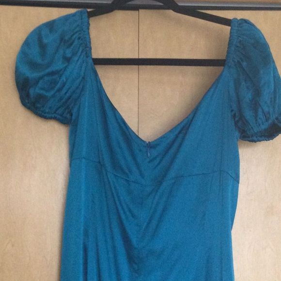 Alexis Cadiz Sweetheart Puff- Sleeve Silk .... - Picture 10 of 13